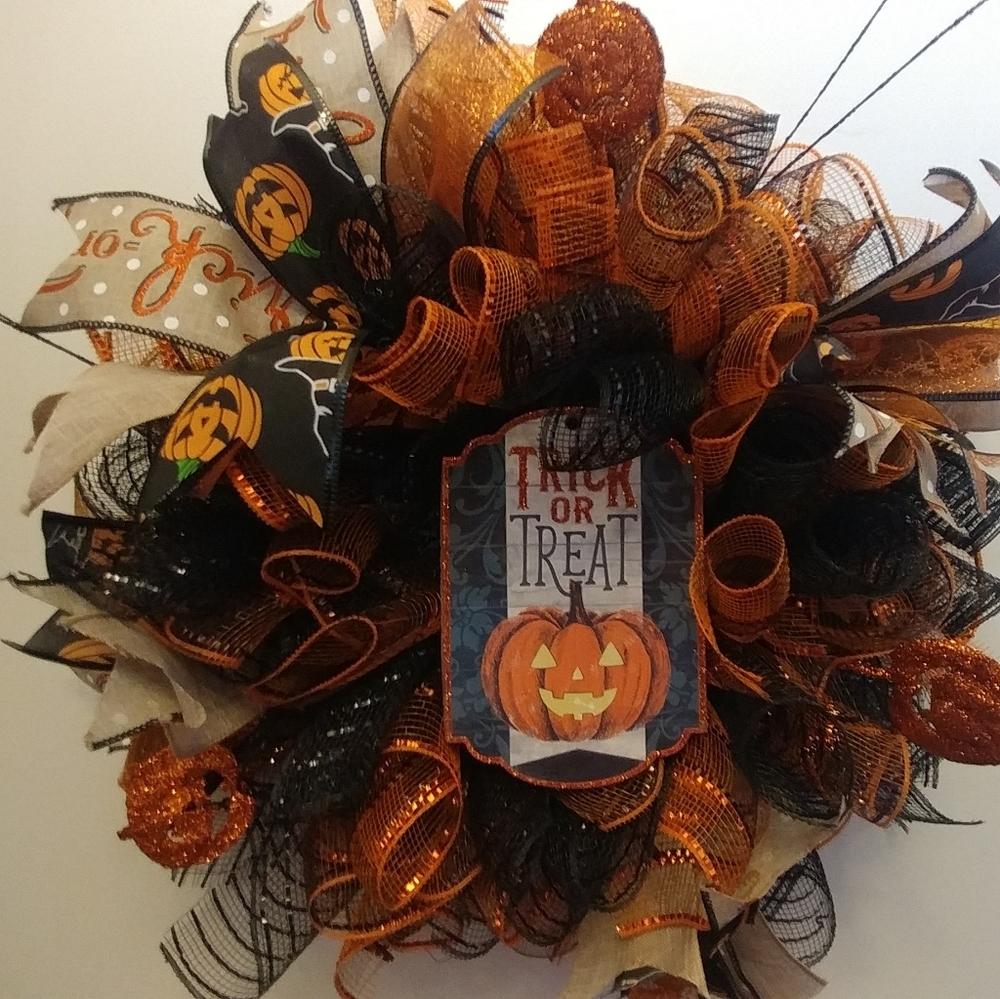 Halloween Pixie-sized wreath "Tricks and Treats."
